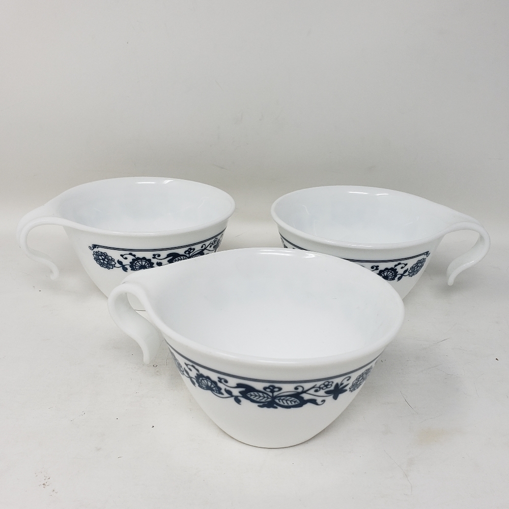 3 Corelle Old Town cups
